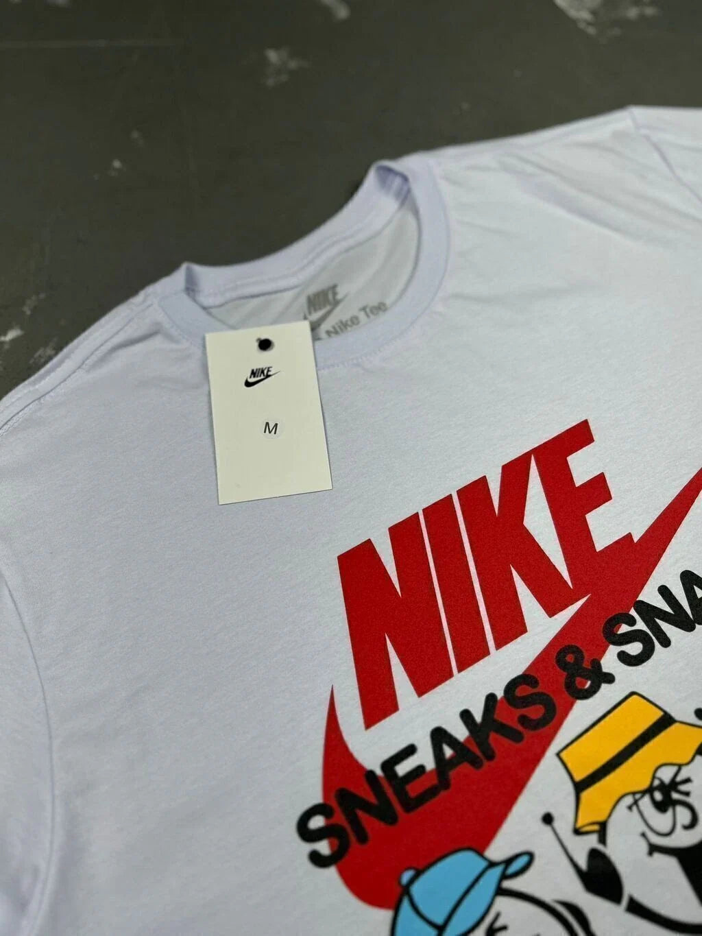 CAMISETA NK SNEAKS