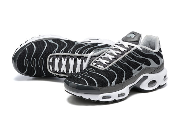 Air Max Plus TN 1 "Black/Silver"
