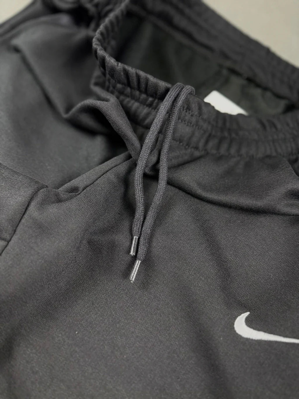 CALÇA NK MOLETOM CORTE RETO SWOOSH