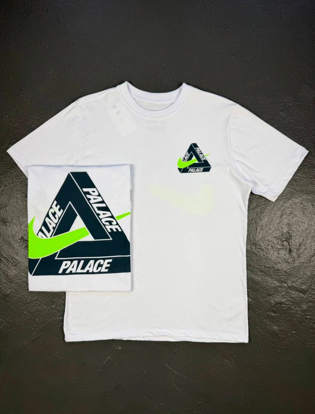CAMISETA PALACE X NK “TRI SWOOSH”