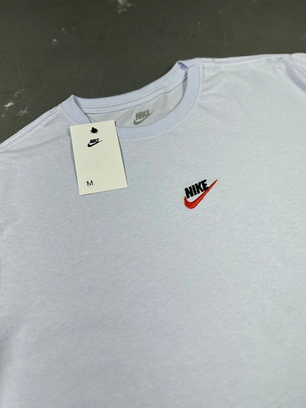 CAMISETA NK MIDDLE