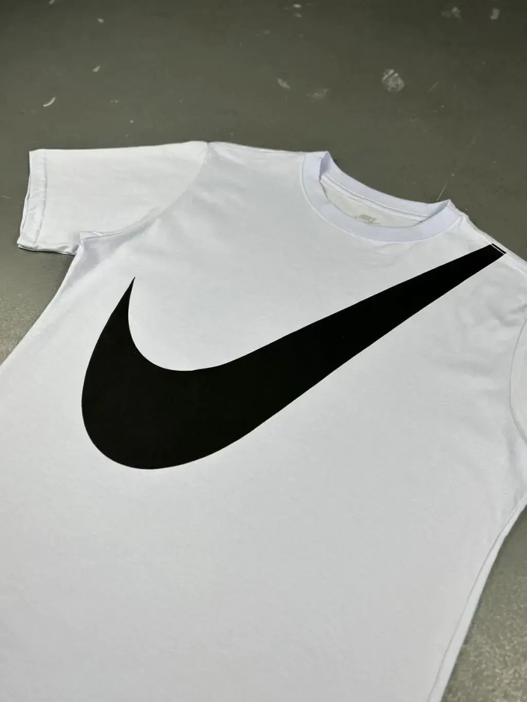 CAMISETA NK BIG LOGO