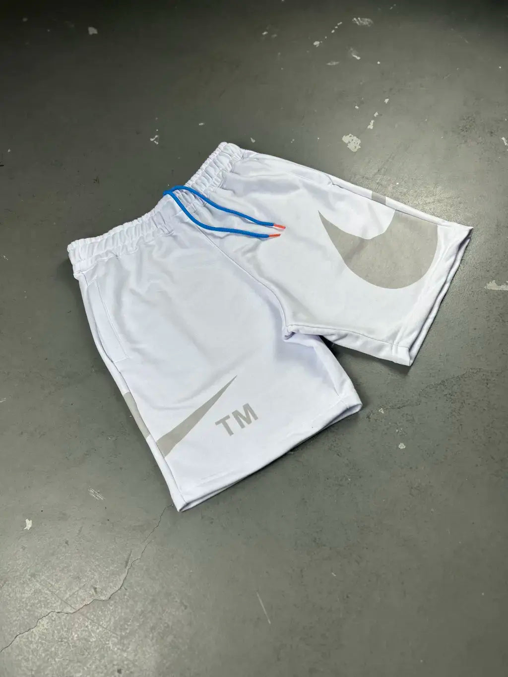 BERMUDA MOLETOM NK BIG SWOOSHᵀᴹ