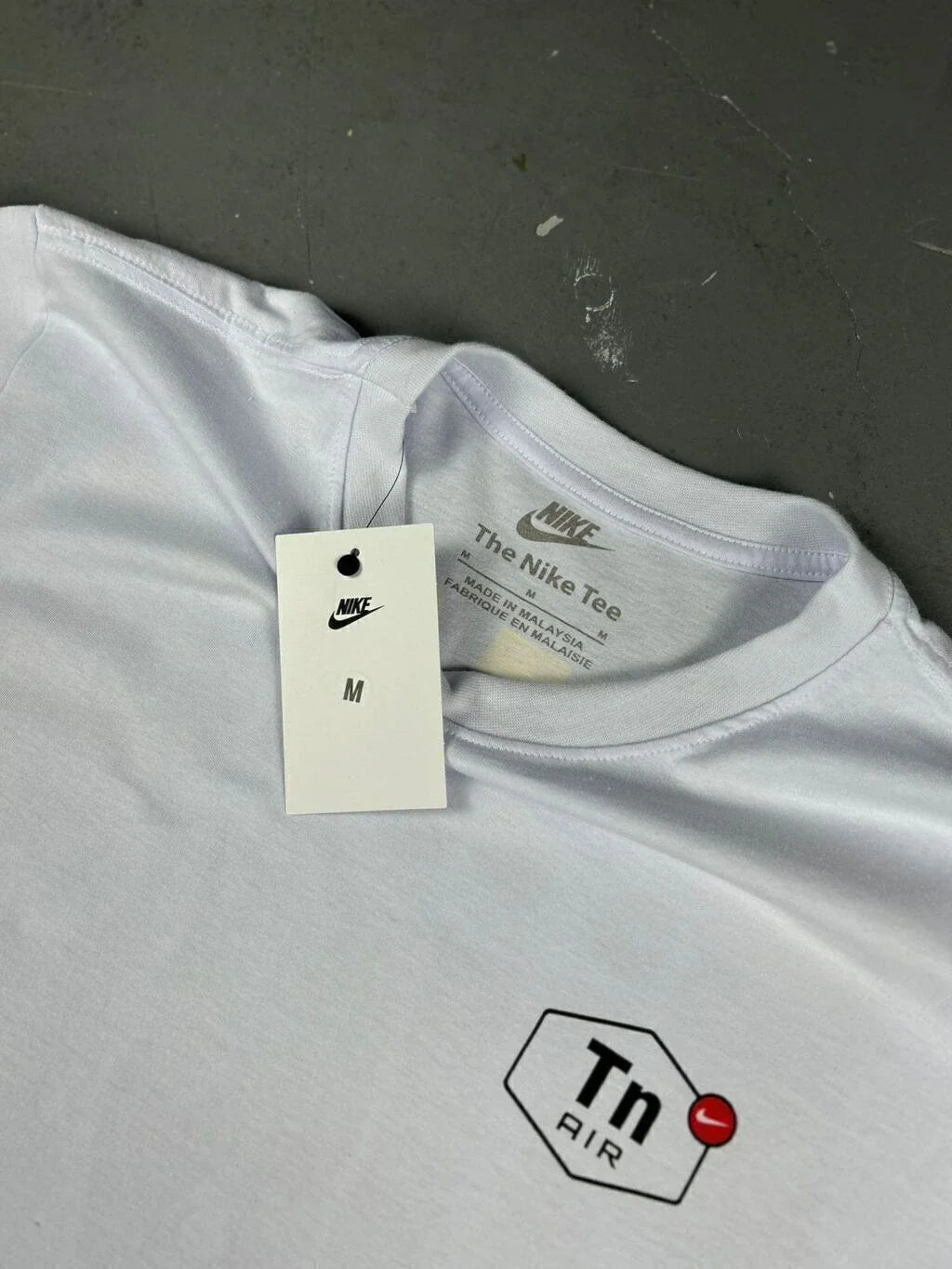 CAMISETA NK TN TUNED IN