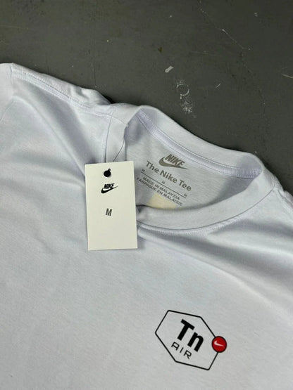 CAMISETA NK TN TUNED IN
