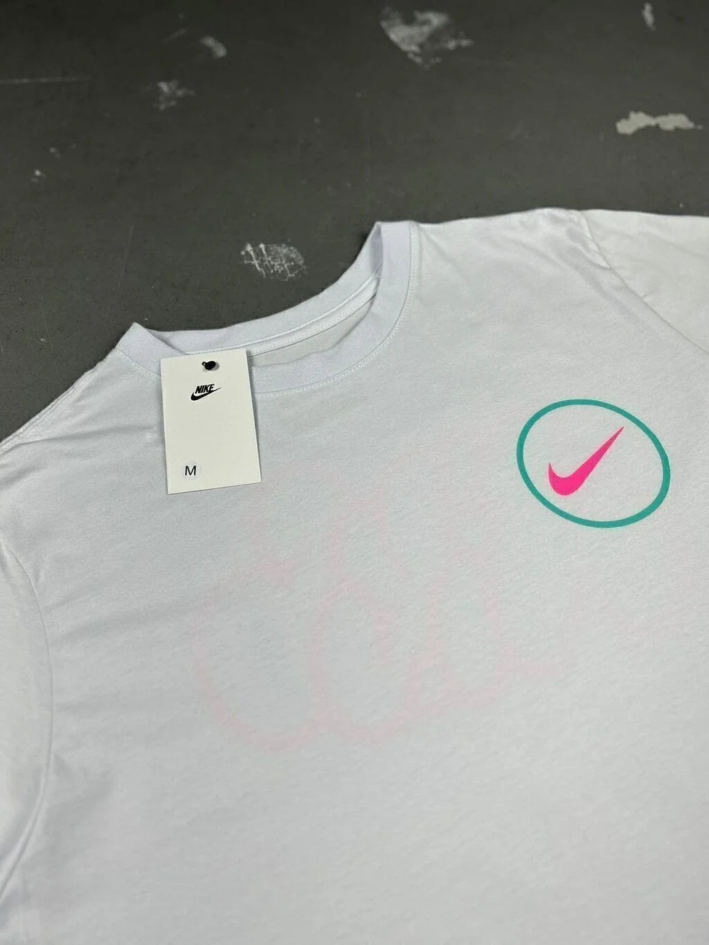 CAMISETA NK CIRCLE