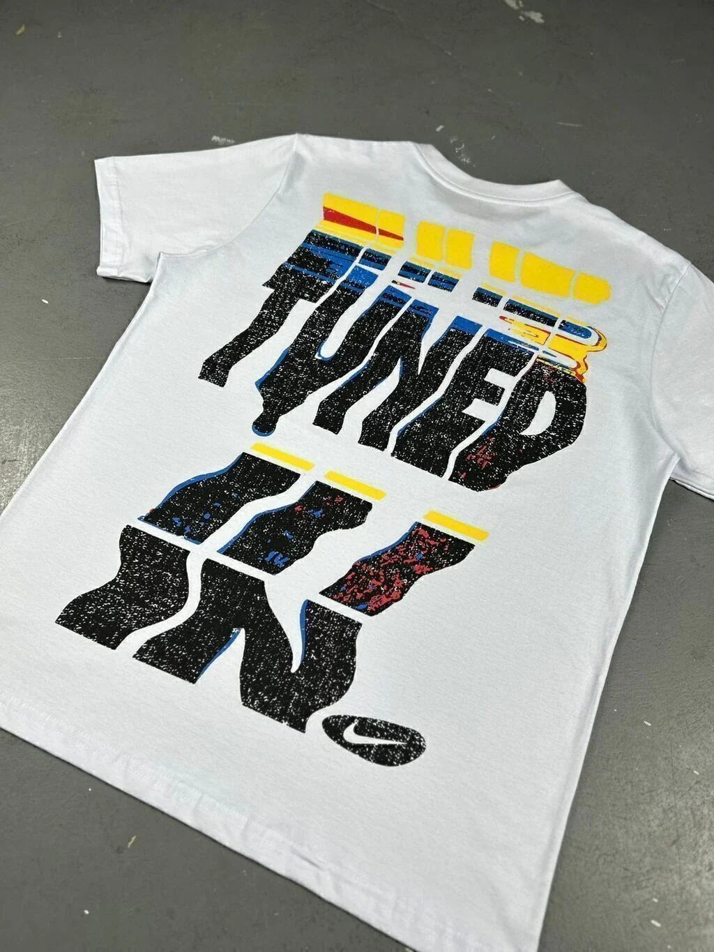CAMISETA NK TN TUNED IN