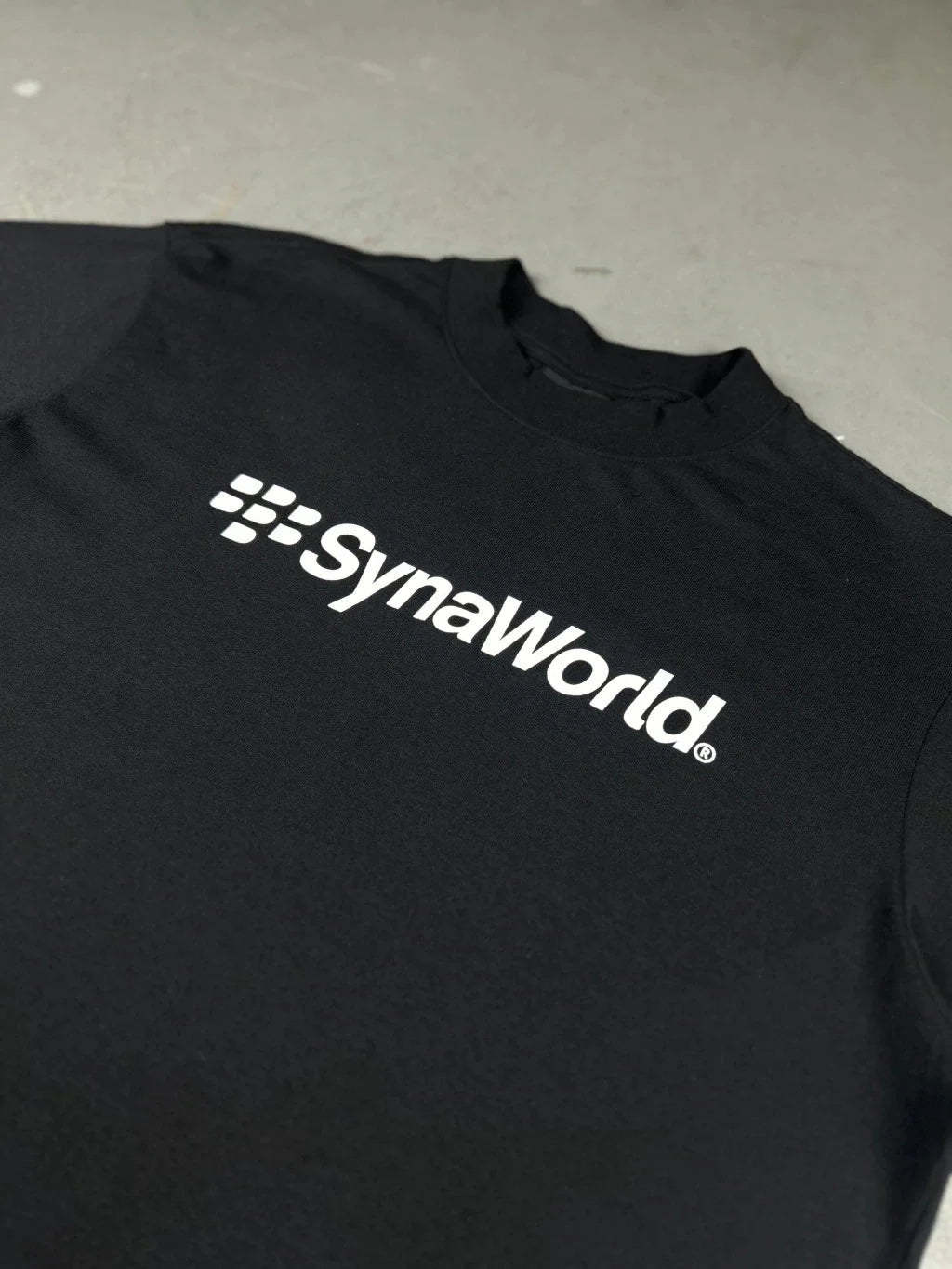 CAMISETA SYNA WORLD