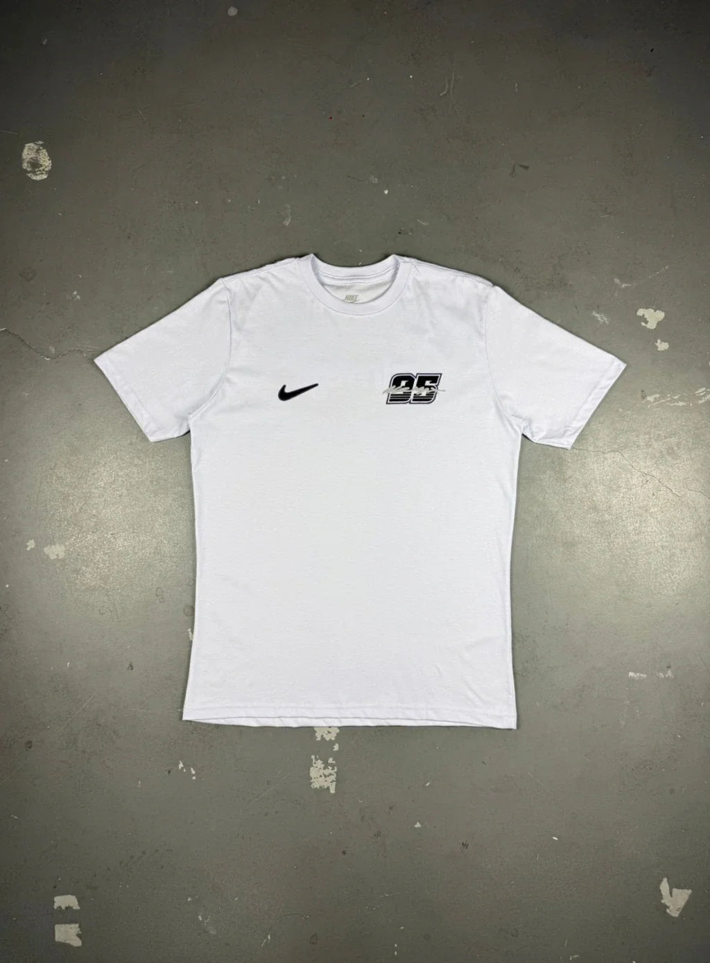 CAMISETA NK SPORTSWEAR M90