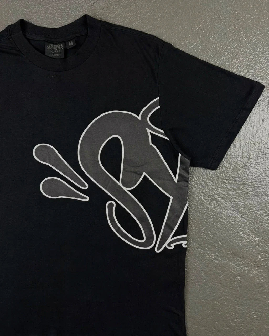 CONJUNTO SYNA WORLD LOGO