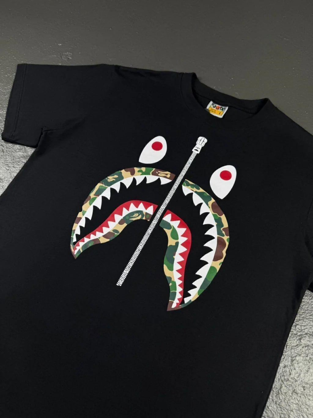 CAMISETA BAPE