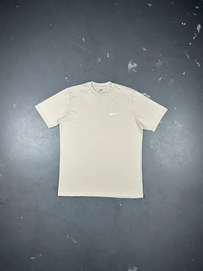 CAMISETA NK x STUSSY