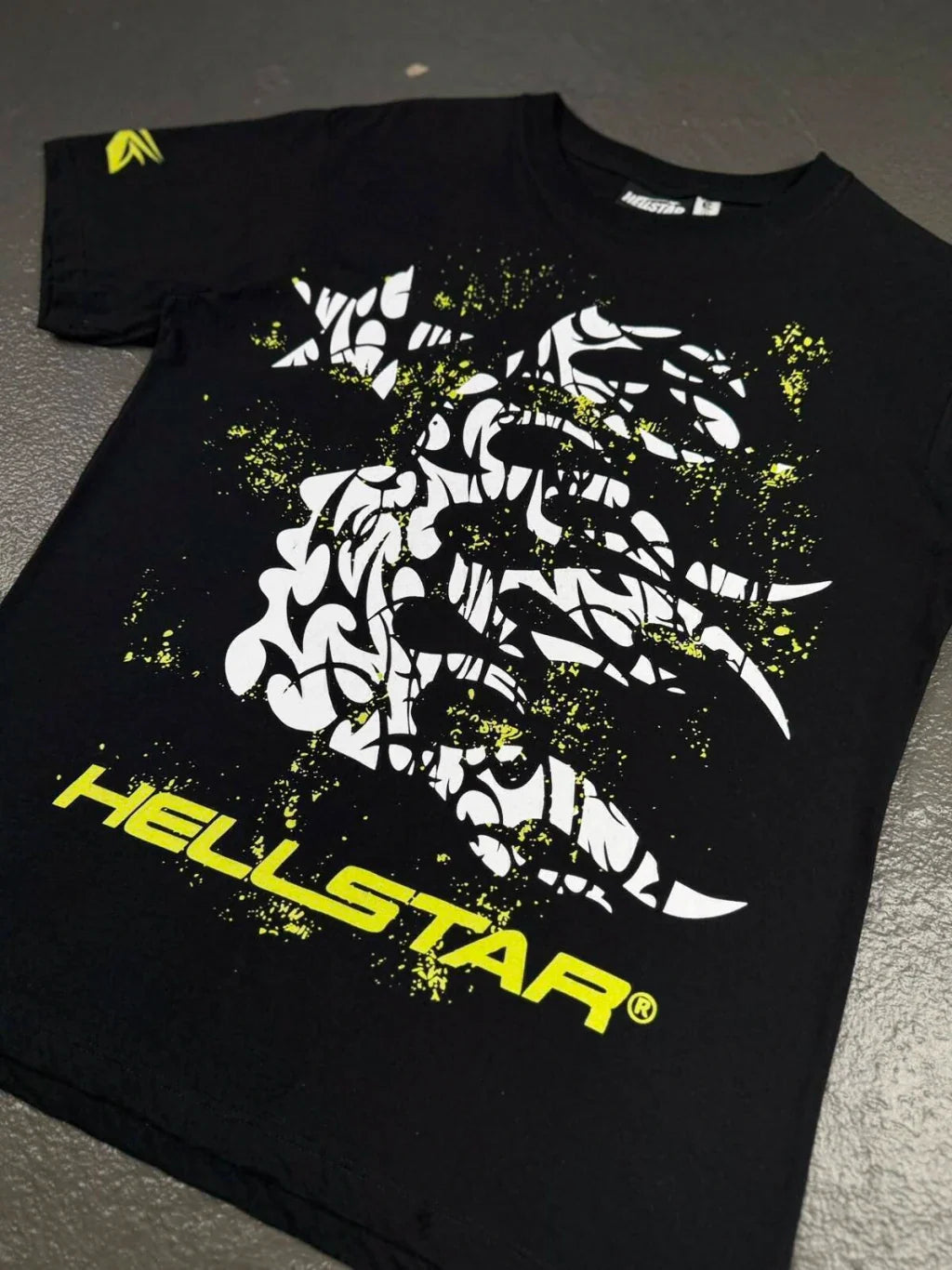 CAMISETA HELLSTAR