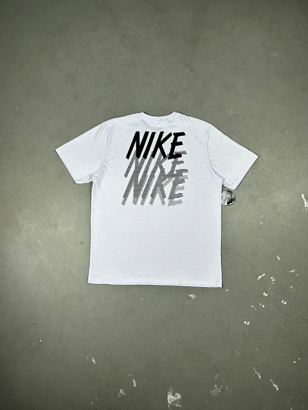 CAMISETA NK REPEAT FADE