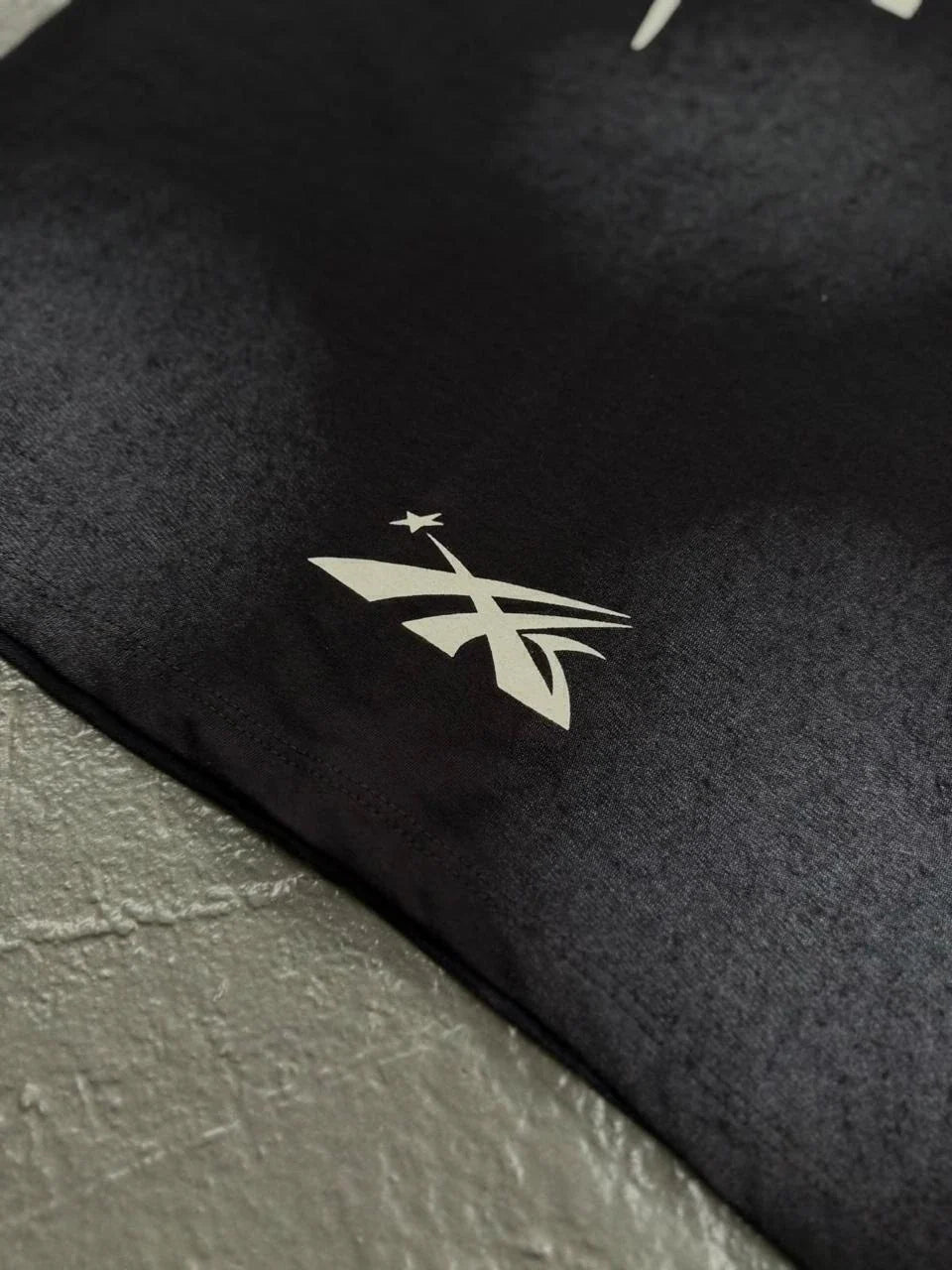 CAMISETA HELLSTAR