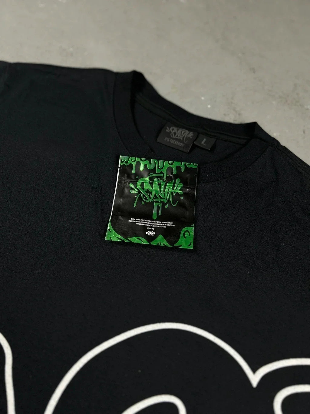 CONJUNTO SYNA WORLD LOGO