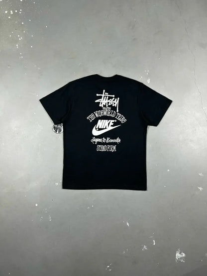 CAMISETA NK x STUSSY