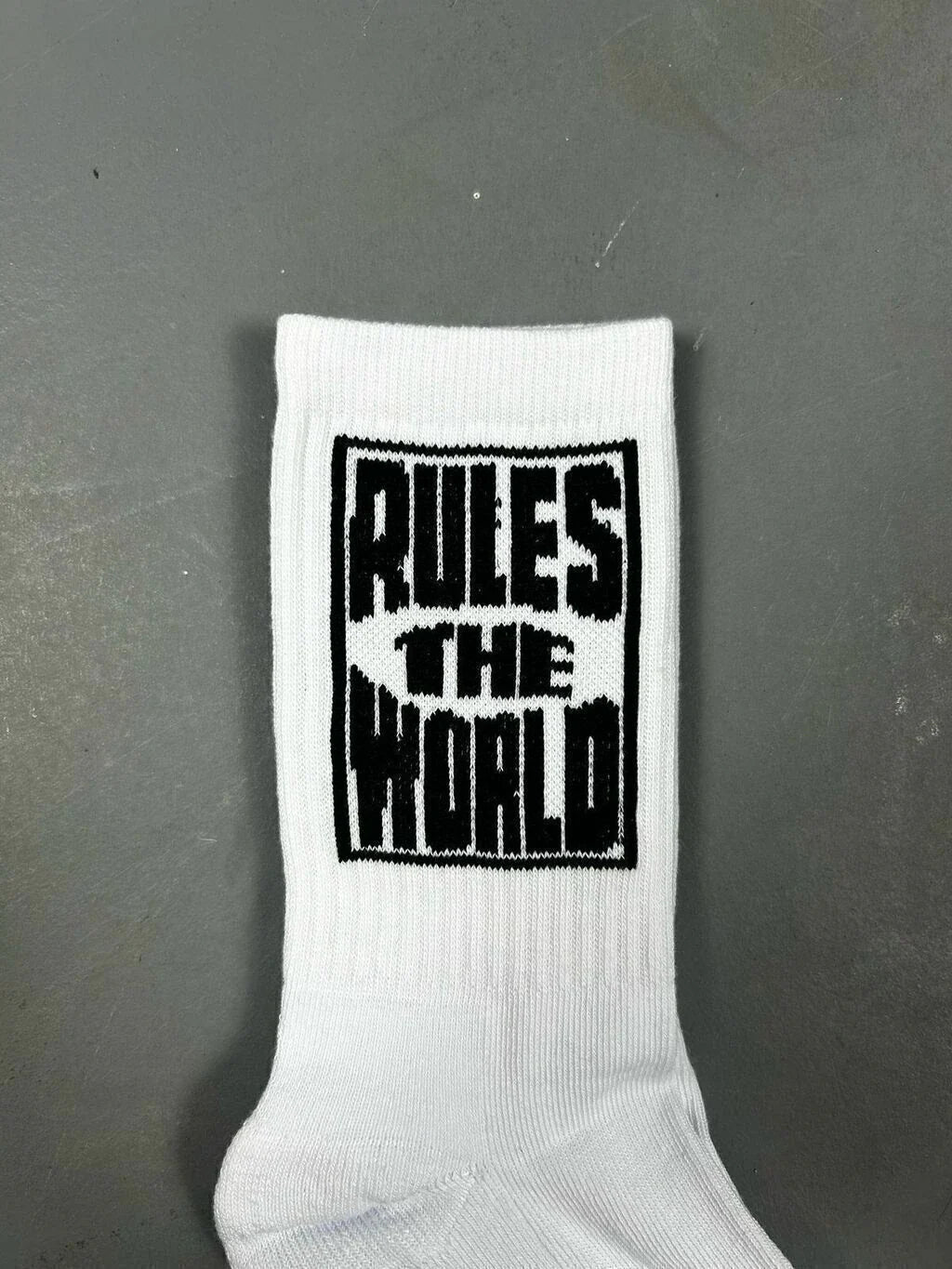 MEIA CORTEIZ "RULES THE WORLD"
