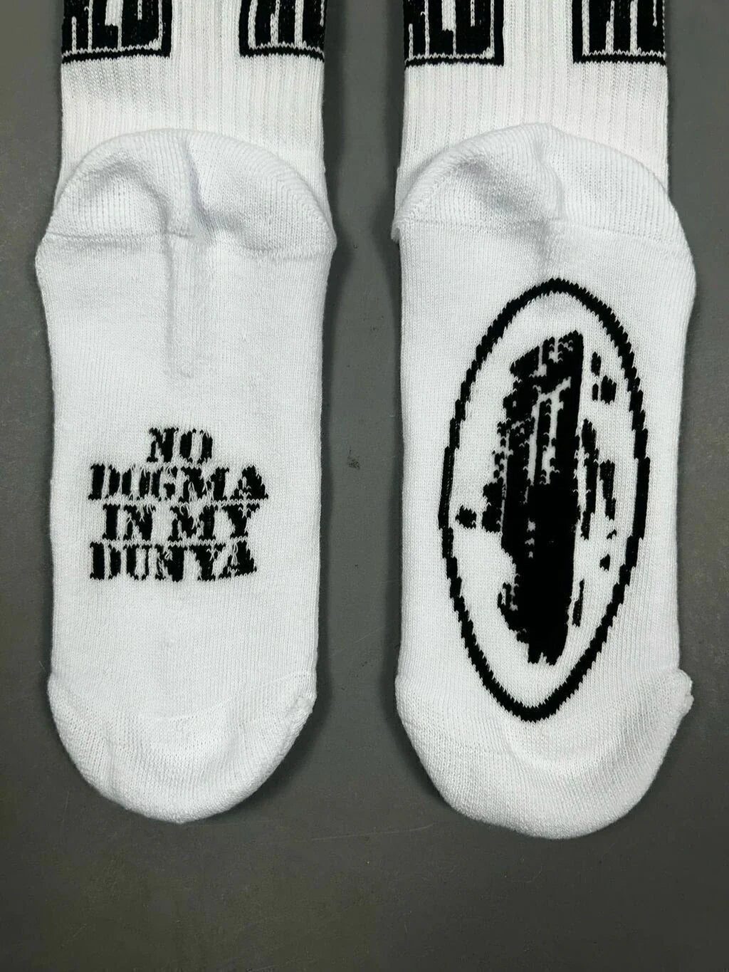 MEIA CORTEIZ "RULES THE WORLD"