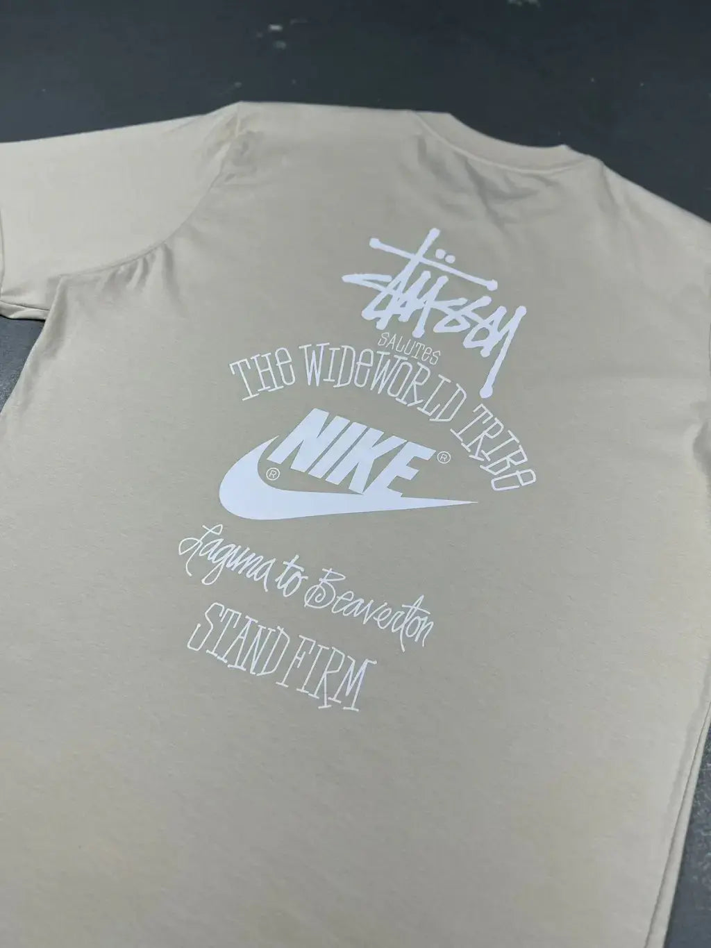 CAMISETA NK x STUSSY