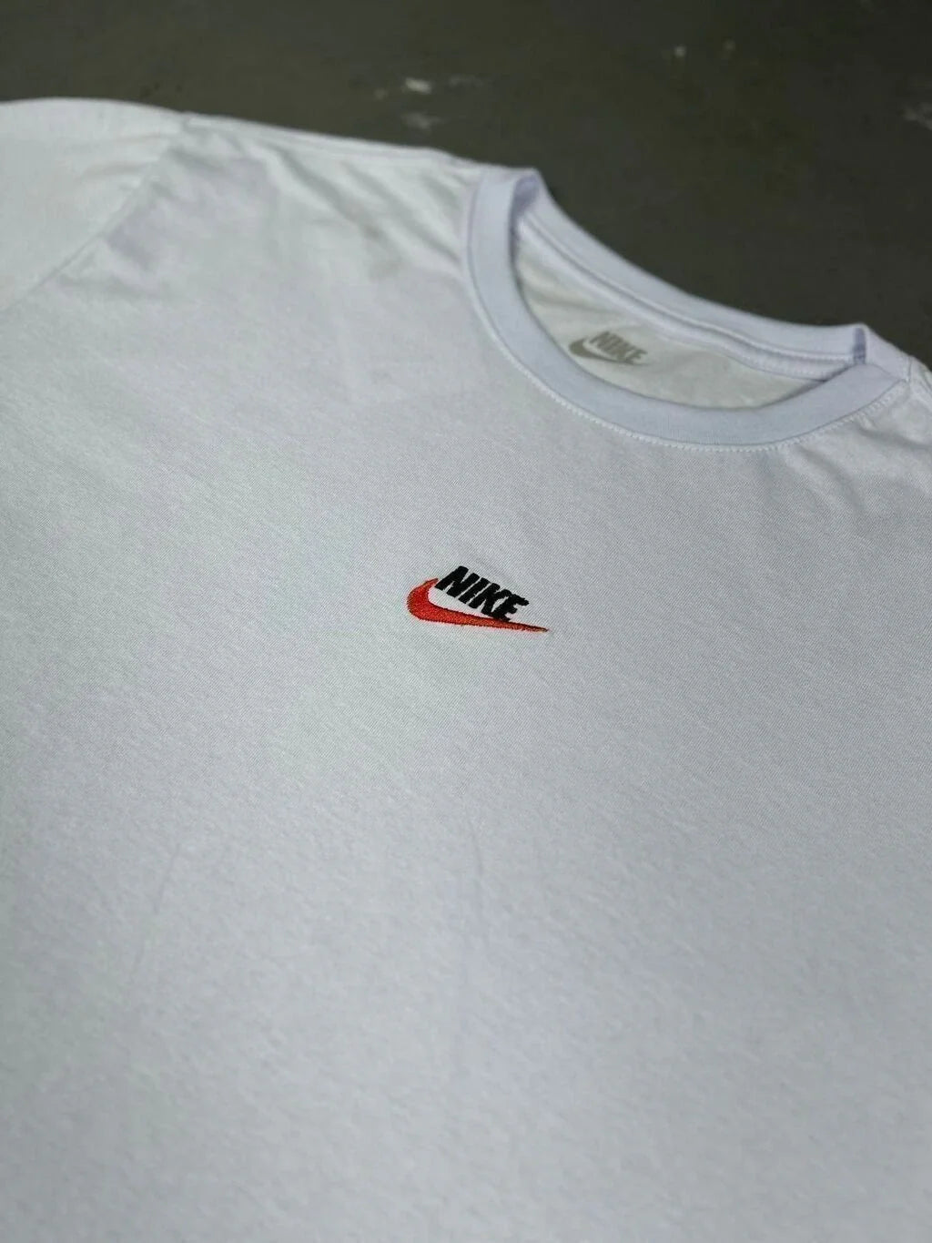 CAMISETA NK MIDDLE