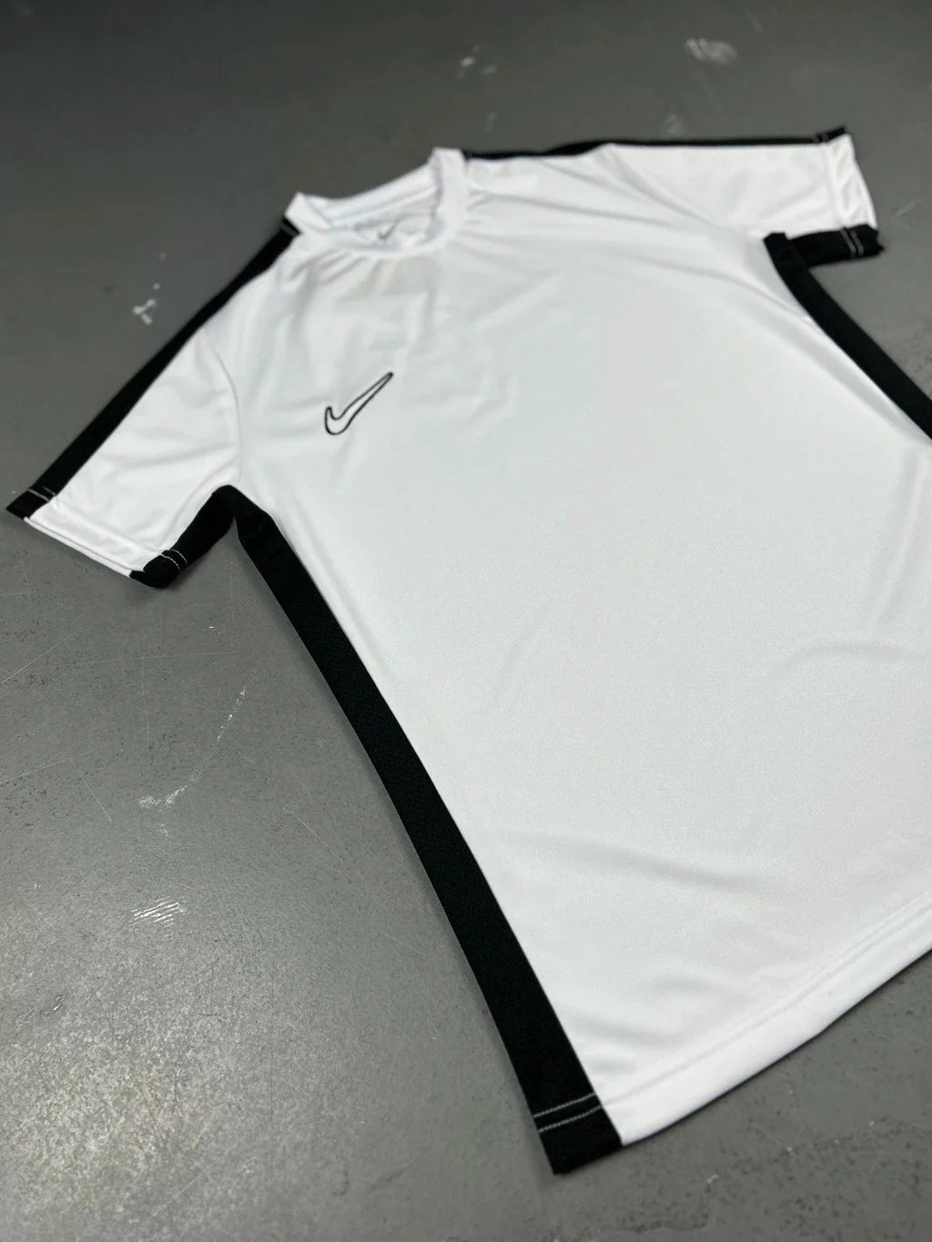 CONJUNTO DRY FIT NK ACADEMY