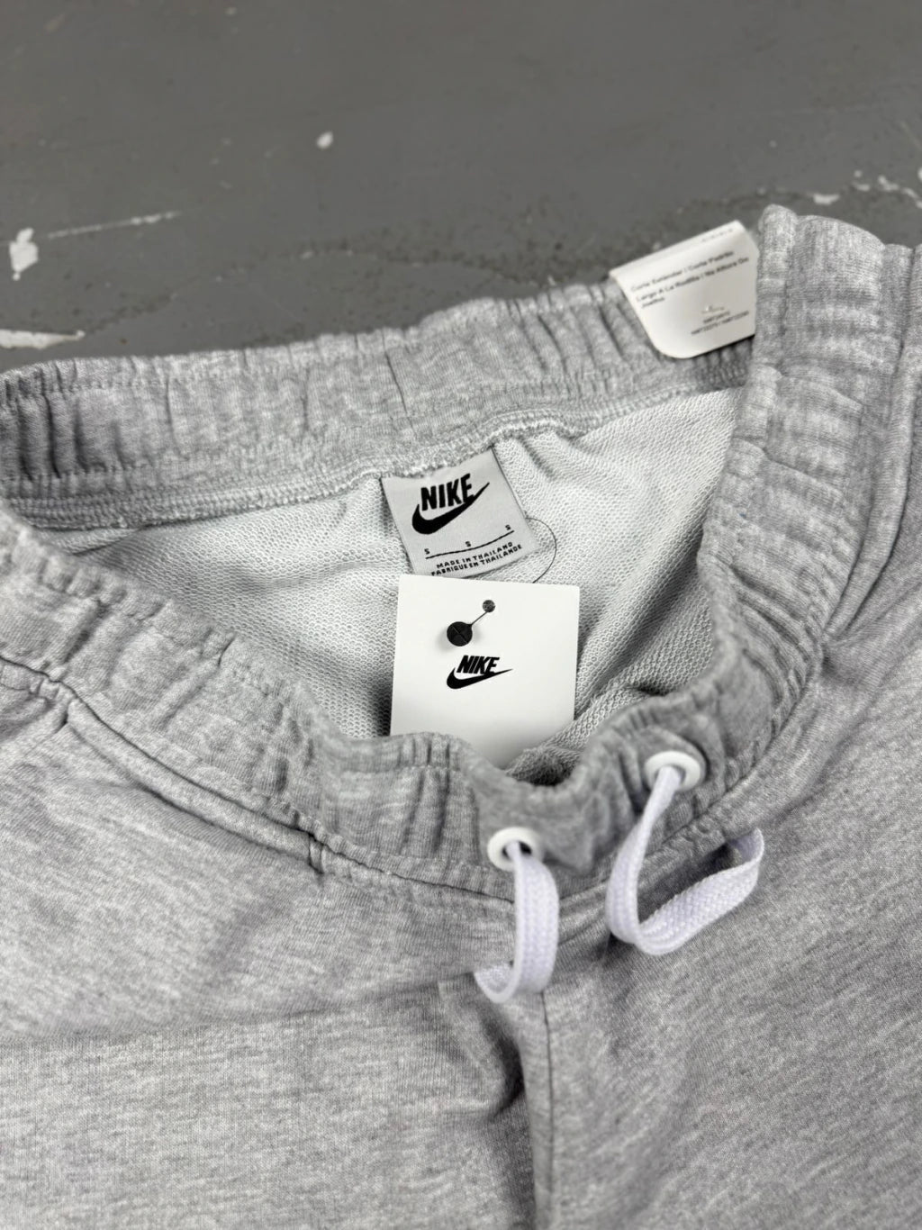 BERMUDA MOLETOM NK SWOOSH LEAGUE