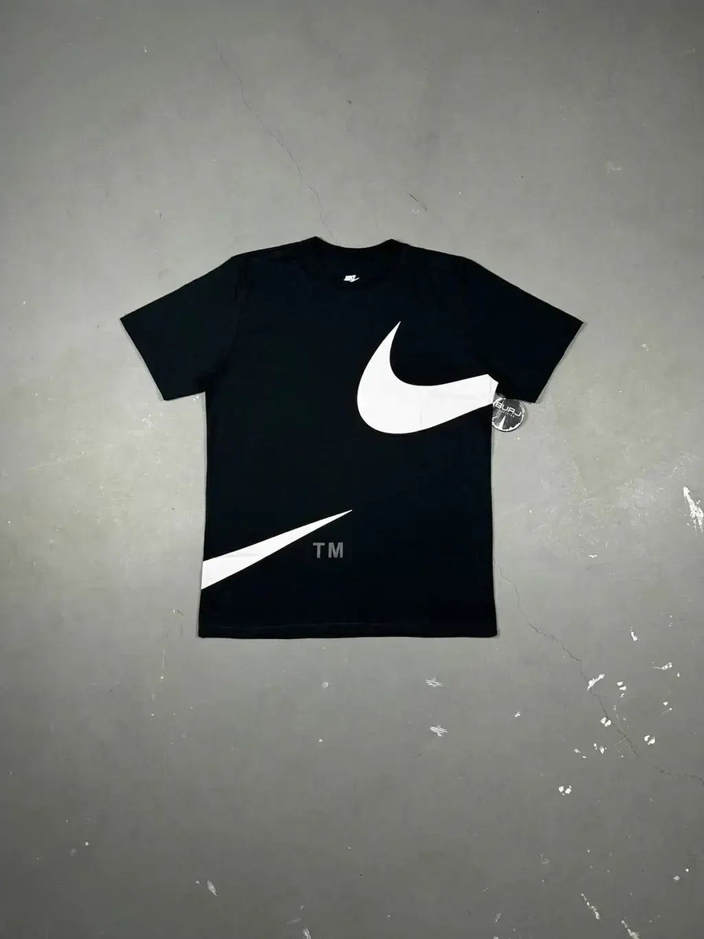 CAMISETA NK BIG SWOOSHᵀᴹ