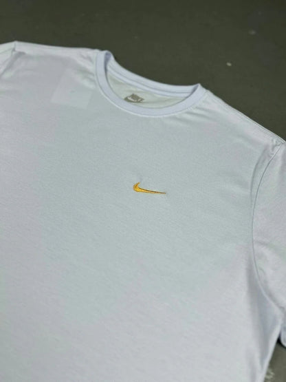 CAMISETA NK SMILE