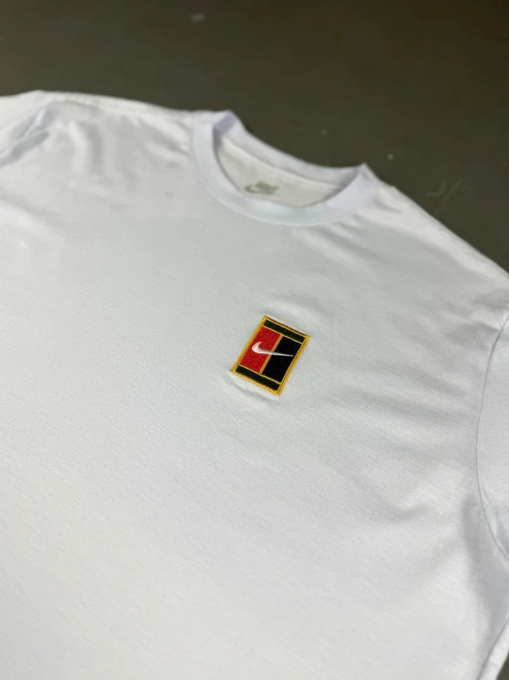CAMISETA NK COURT