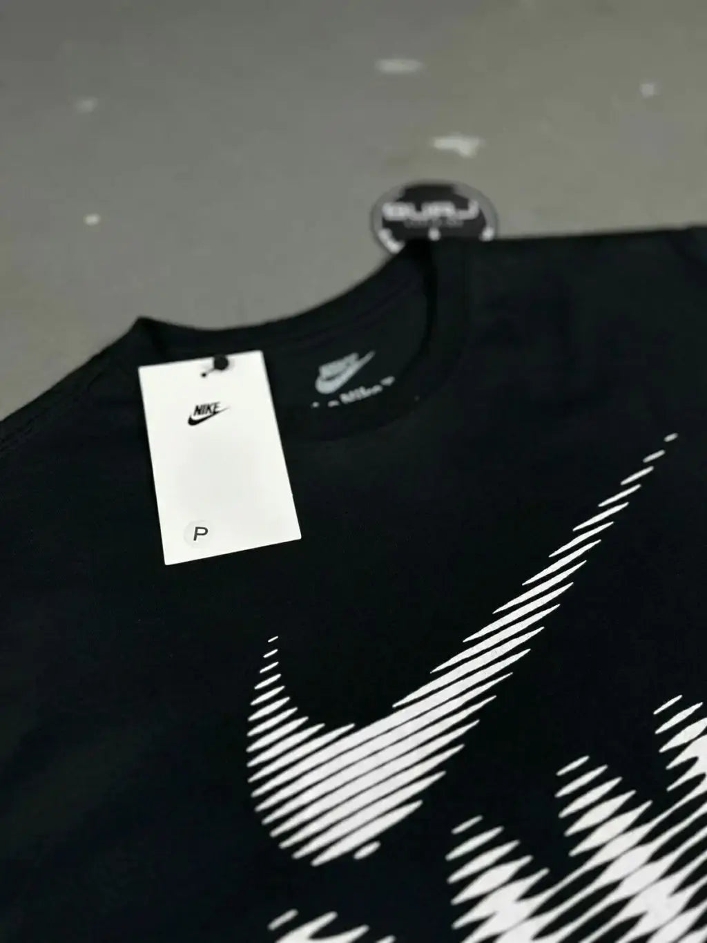 CAMISETA NK HYVERSE