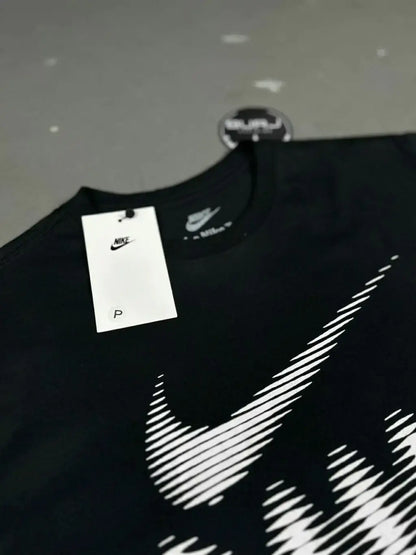 CAMISETA NK HYVERSE