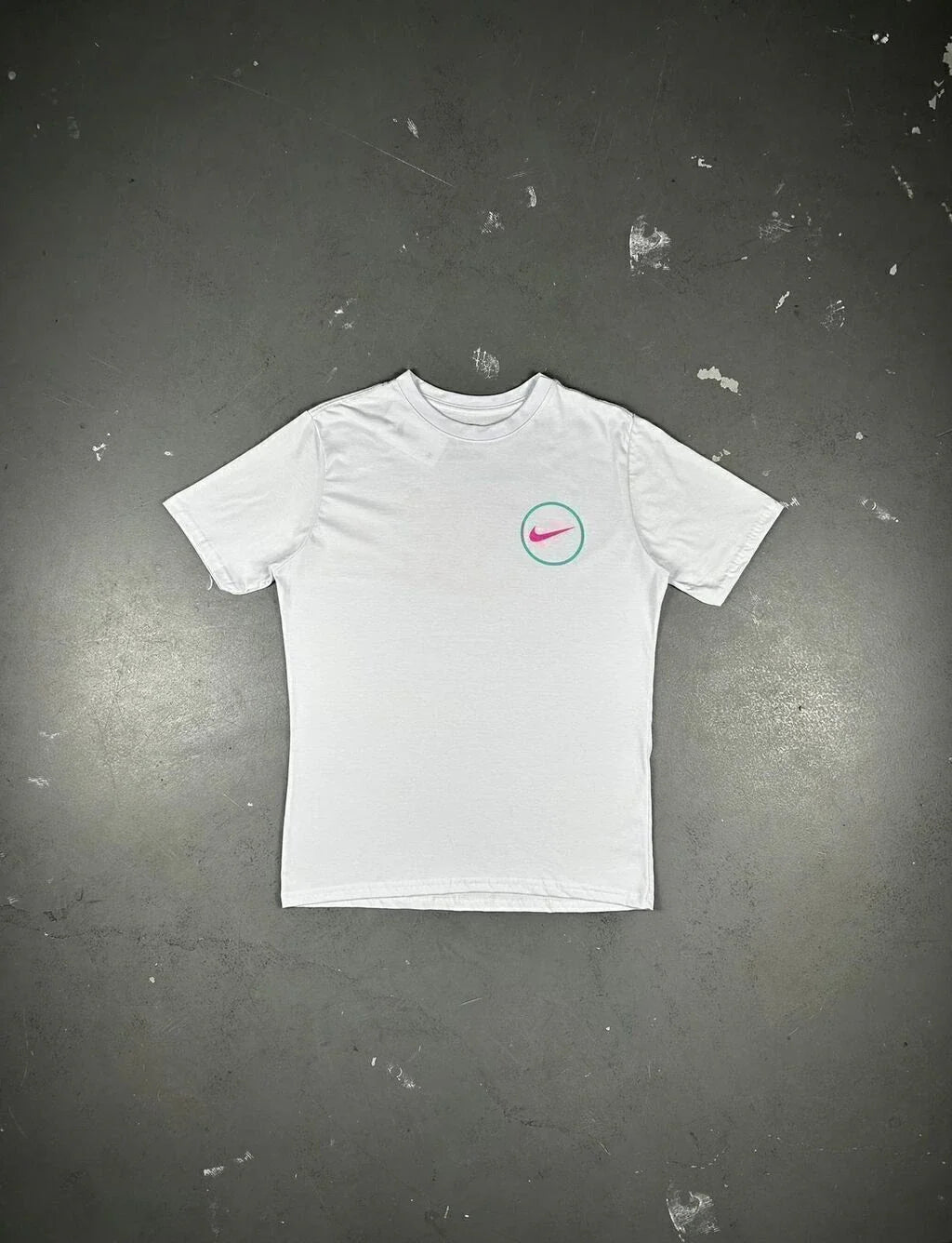 CAMISETA NK CIRCLE