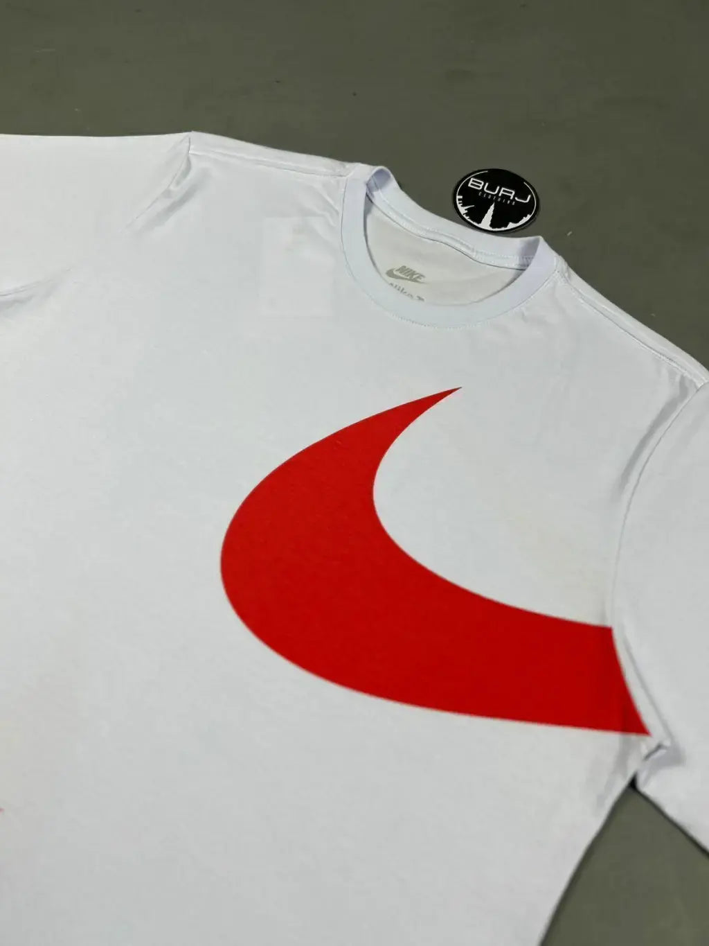 CAMISETA NK BIG SWOOSHᵀᴹ