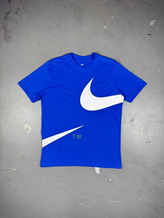 CAMISETA NK BIG SWOOSHᵀᴹ