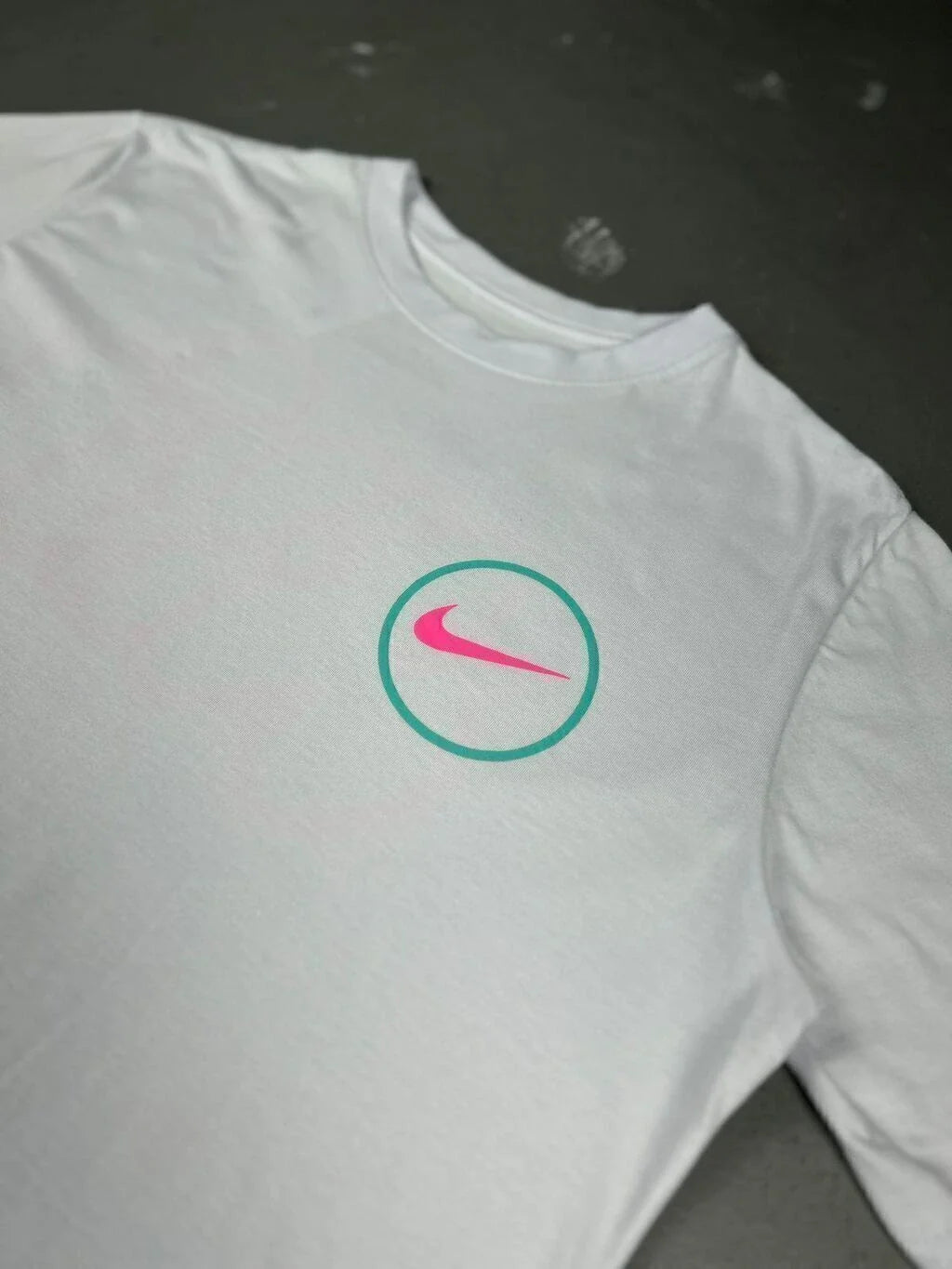 CAMISETA NK CIRCLE