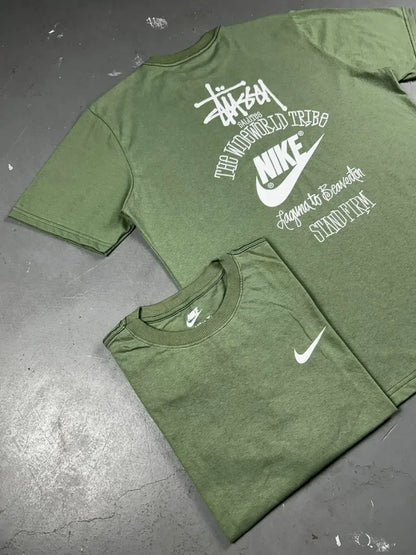 CAMISETA NK x STUSSY